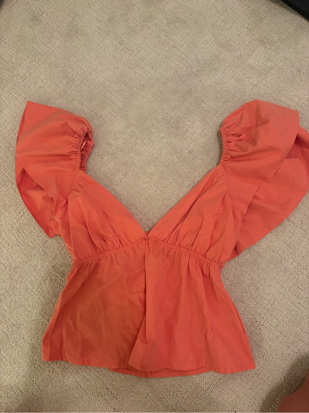 Women's Coral Puff-Sleeve V-Neck Top